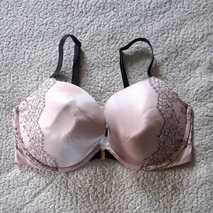 Victoria's Secret Pink and Black Lace Bra